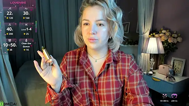 Nikki Kai online show from 10-30-25, 01:04