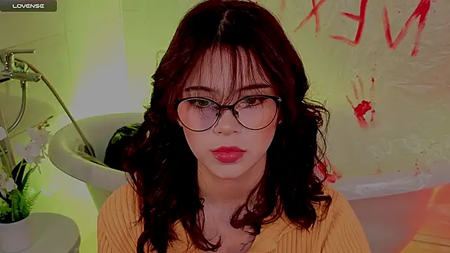 Hotary Yuko online show from 11-01-25, 03:24