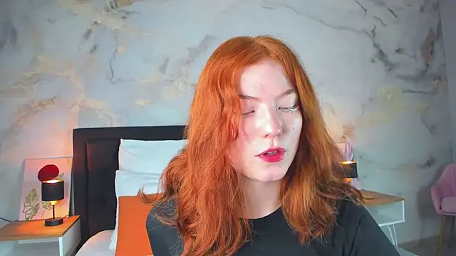 Snapshot of SophieOuld chatting on 02-26-25, 03:03 SophieOuld online show from 02-26-25, 03:03