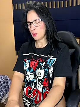 Snapshot of ValeriaVixen chatting on 11-06-25, 08:13 ValeriaVixen online show from 11-06-25, 08:13