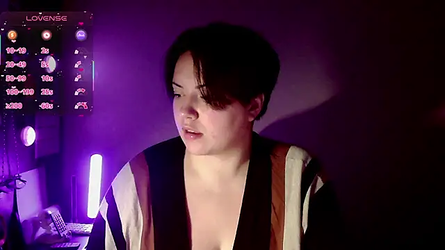 Snapshot of BlackkkVelvet chatting on 12-16-25, 10:36 BlackkkVelvet online show from 12-16-25, 10:36