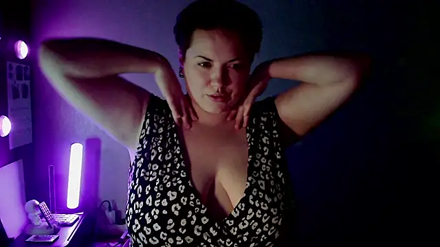 Snapshot of BlackkkVelvet chatting on 01-08-26, 11:11 BlackkkVelvet online show from 01-08-26, 11:11