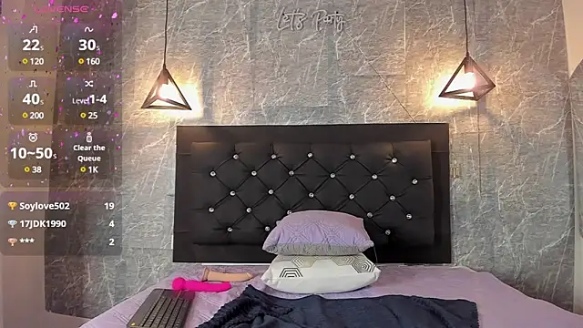 Snapshot of emberhodson chatting on 02-27-25, 04:32 emberhodson online show from 02-27-25, 04:32