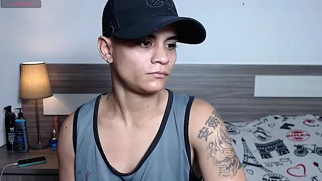 Liiamthompson online show from 01-12-26, 09:16