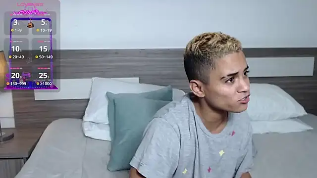 Liiamthompson online show from 03-18-26, 09:45