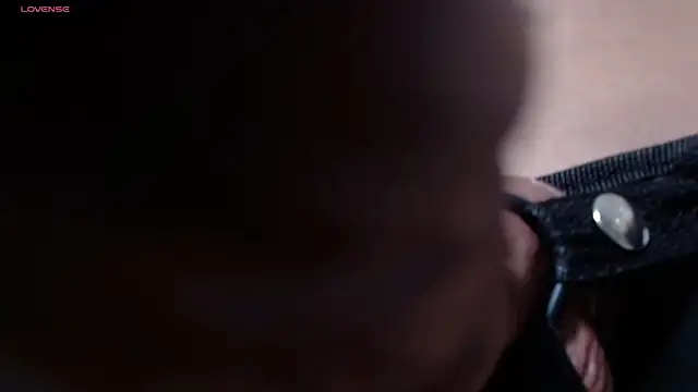 Liiamthompson online show from 03-27-26, 09:16