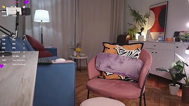 WhiteAnni online show from 11-21-25, 02:54