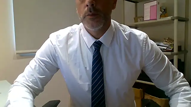 66MA69 online show from 04-11-26, 07:45