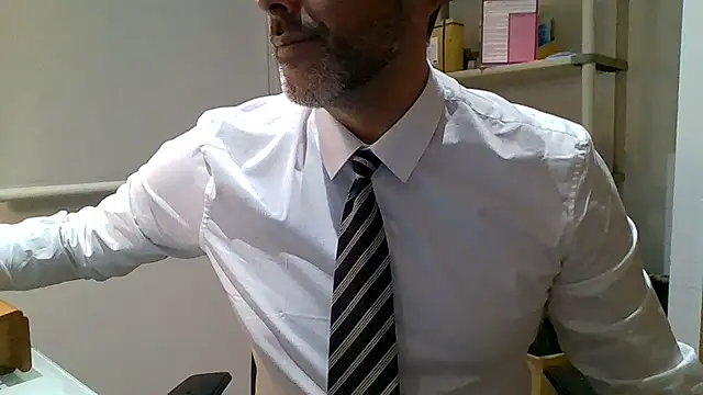 66MA69 online show from 12-04-25, 05:01