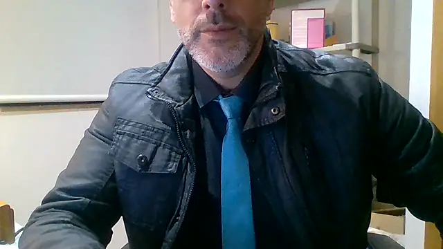 66MA69 online show from 12-15-25, 06:03