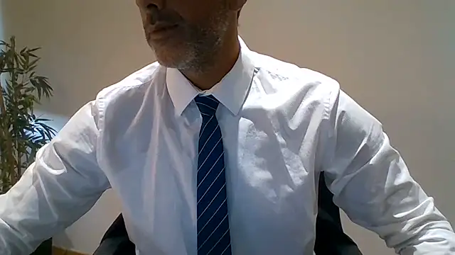 Snapshot of 66MA69 chatting on 06-05-26, 05:45 66MA69 online show from 06-05-26, 05:45