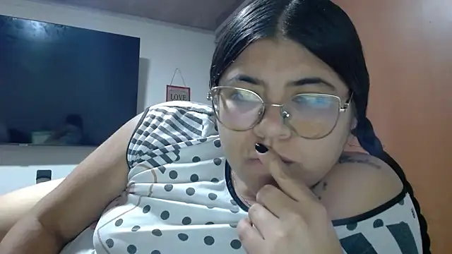 viccky vick online show from 11-11-25, 01:55