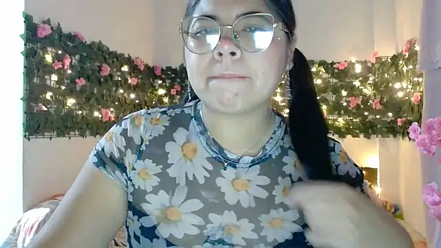 viccky vick online show from 11-19-25, 01:27