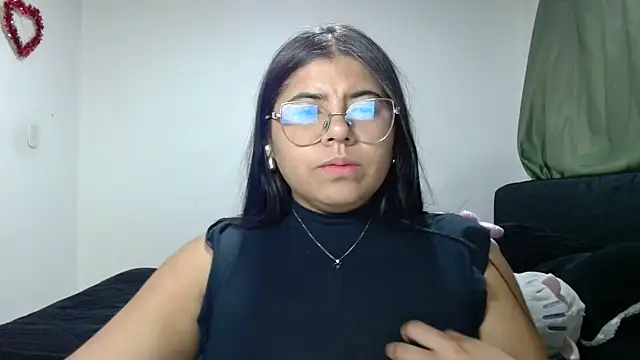 viccky vick online show from 10-30-25, 02:10