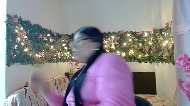 viccky vick online show from 11-29-25, 08:47