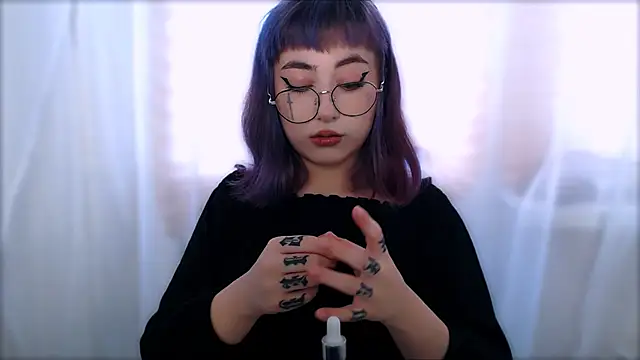 purplewitch online show from 12-16-25, 08:07