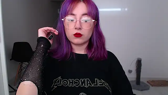 Snapshot of purplewitch chatting on 03-02-26, 04:57 purplewitch online show from 03-02-26, 04:57