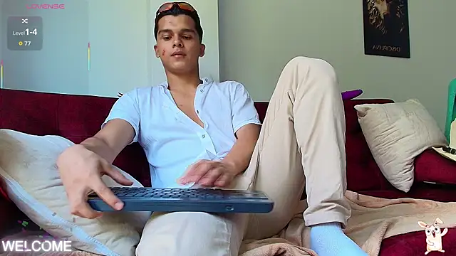 Dwayne Brown online show from 09-14-25, 07:14