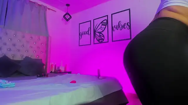 nicolee millerr online show from 01-17-26, 01:37