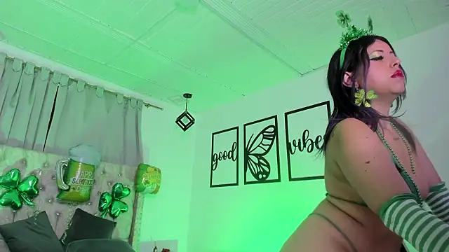 nicolee millerr online show from 03-17-26, 12:41