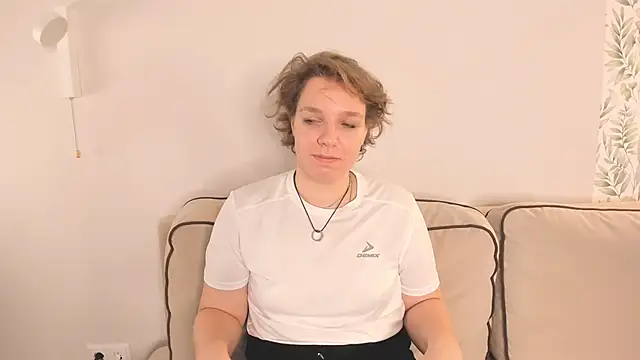 Snapshot of EdaGambee chatting on 02-05-25, 05:31 EdaGambee online show from 02-05-25, 05:31