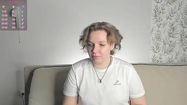 Snapshot of EdaGambee chatting on 02-07-25, 10:09 EdaGambee online show from 02-07-25, 10:09