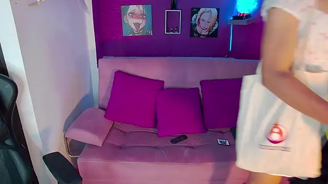 AuroraStartrainn online show from 02-20-25, 06:57