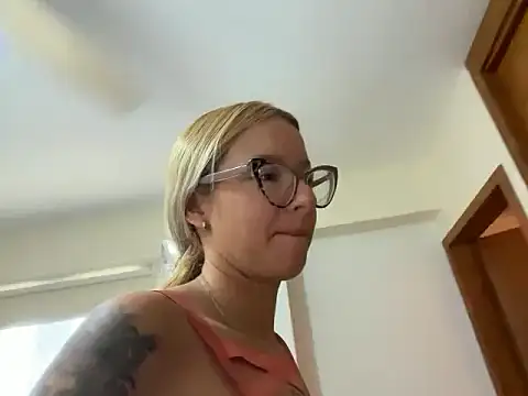 Mermaid-hana online show from 10-12-25, 03:46