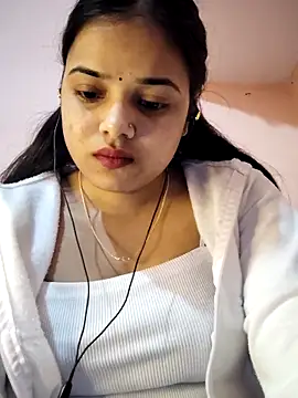 Snapshot of RAYI_123 chatting on 02-01-26, 02:37 RAYI 123 online show from 02-01-26, 02:37