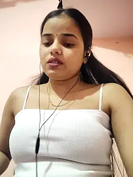 Snapshot of RAYI_123 chatting on 02-08-26, 05:49 RAYI 123 online show from 02-08-26, 05:49