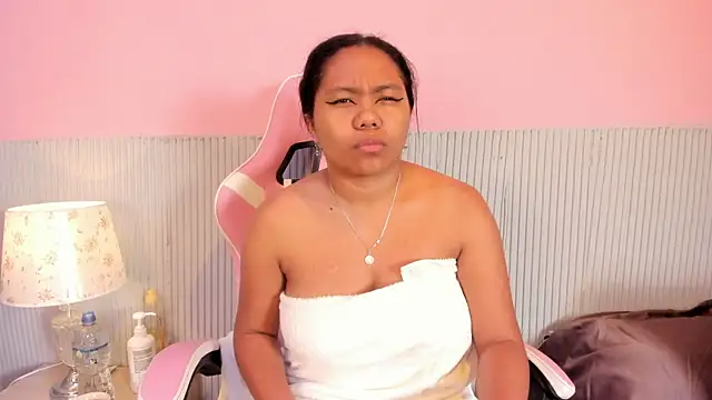 yeikafoxy online show from 11-01-25, 10:20