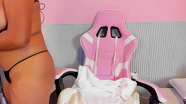 yeikafoxy online show from 11-22-25, 10:58