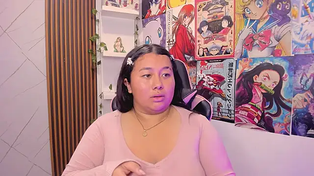 Snapshot of Charlotte_Baker19 chatting on 02-13-25, 08:24 Charlotte Baker19 online show from 02-13-25, 08:24