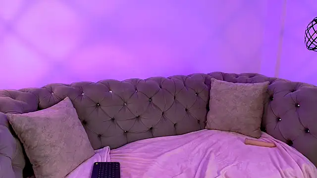 Snapshot of Charlotte_Baker19 chatting on 03-09-25, 05:55 Charlotte Baker19 online show from 03-09-25, 05:55