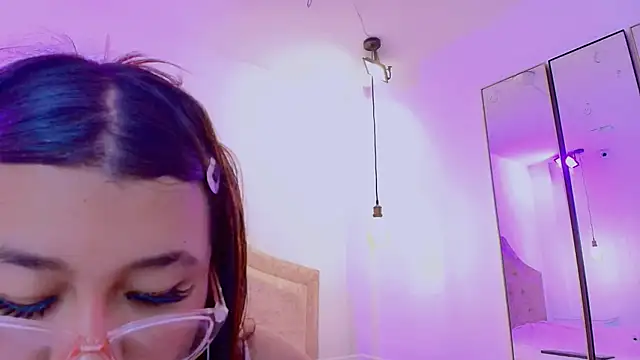 Snapshot of Charlotte_Baker19 chatting on 02-24-25, 05:22 Charlotte Baker19 online show from 02-24-25, 05:22