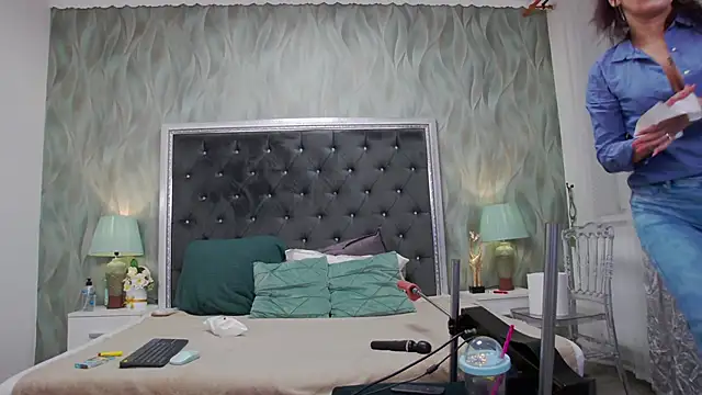 Snapshot of LissaAnn chatting on 02-28-26, 04:01 LissaAnn online show from 02-28-26, 04:01