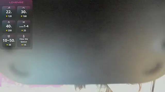 Snapshot of IZZY_BEAUTIFUL chatting on 03-04-25, 10:49 IZZY BEAUTIFUL online show from 03-04-25, 10:49