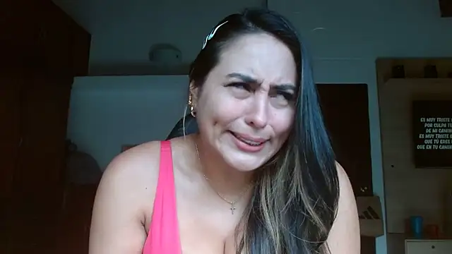 Snapshot of dulcehot_1502 chatting on 10-29-25, 03:11 dulcehot 1502 online show from 10-29-25, 03:11