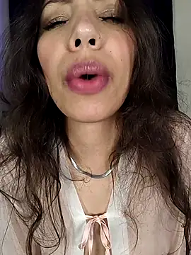 Miss veronicaa2 online show from 11-05-25, 01:09