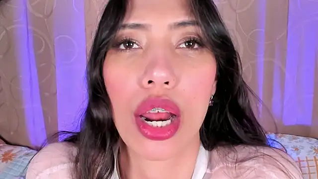 Miss veronicaa2 online show from 06-25-26, 01:27