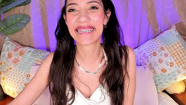 Miss veronicaa2 online show from 06-03-26, 02:33