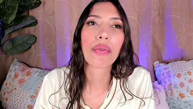 Miss veronicaa2 online show from 06-19-26, 02:01