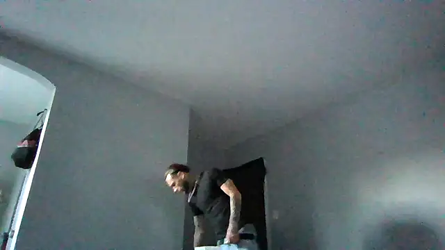 cruz815 online show from 10-09-25, 10:21