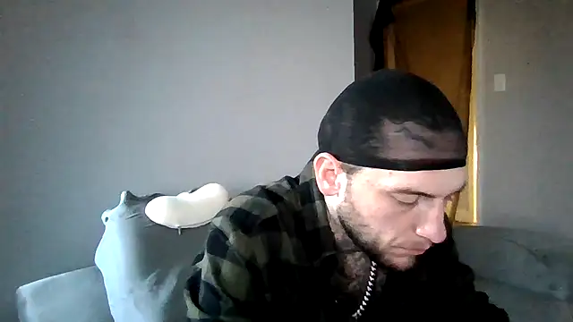 cruz815 online show from 12-16-25, 09:08