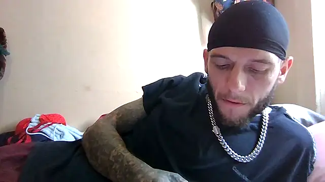 cruz815 online show from 10-01-25, 06:12