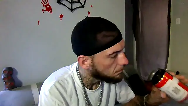 cruz815 online show from 10-26-25, 07:25