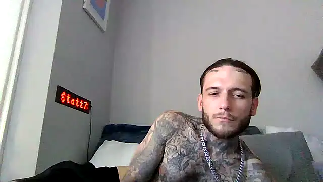 Snapshot of cruz815 chatting on 06-03-26, 06:56 cruz815 online show from 06-03-26, 06:56