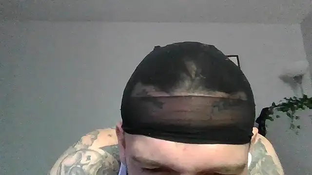 Snapshot of cruz815 chatting on 05-30-26, 03:50 cruz815 online show from 05-30-26, 03:50