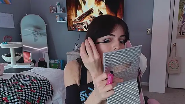 Snapshot of princesselysia chatting on 02-20-26, 07:38 princesselysia online show from 02-20-26, 07:38