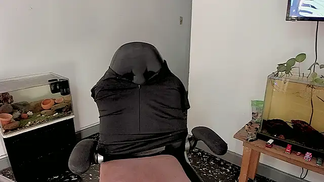 Dylan Milk online show from 03-06-26, 02:28